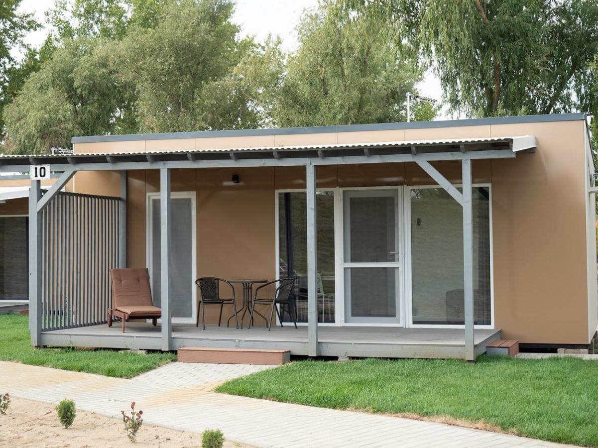 Tisza-To Apartmanpark Kiskore Экстерьер фото